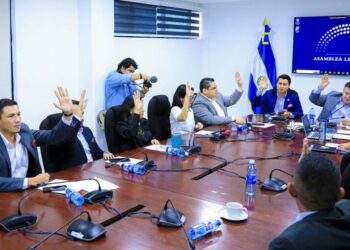 Emiten dictamen que exonerará de impuestos compra de aeronave para traslados de emergencia