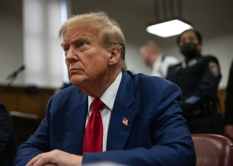 Juez volvió a multar a Donald Trump y le advirtió que si vuelve a cometer desacato podría ir a la cárcel