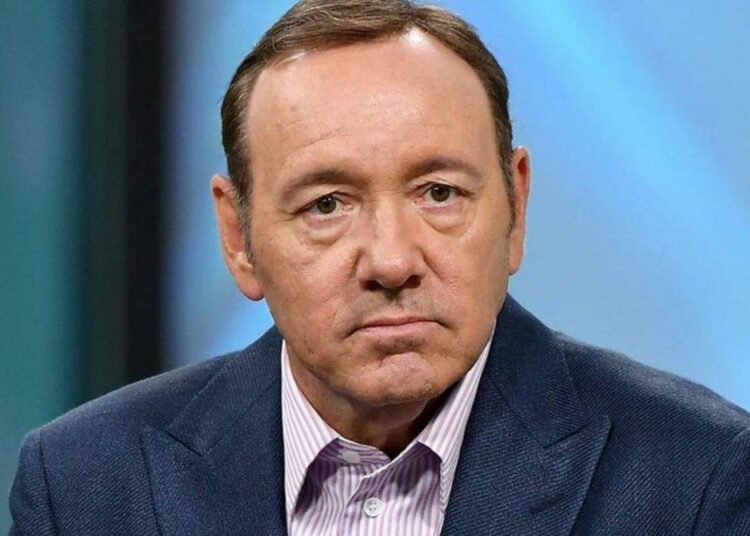 Kevin Spacey despotricó contra un documental que narra sus denuncias por abuso sexual