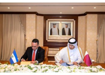 Fiscal General firma acuerdos de cooperación con Qatar