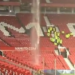 El estadio Old Trafford del Manchester United tiene goteras y desató la furia de los aficionados