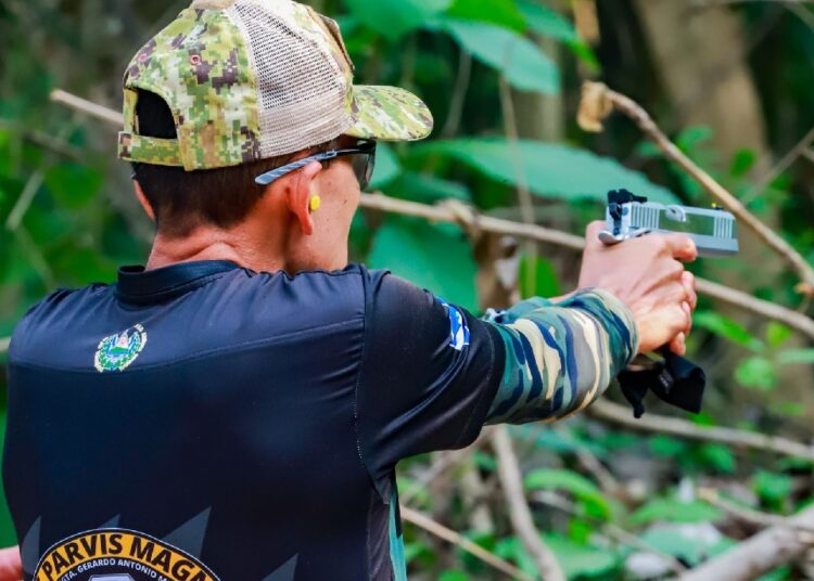 Con competencia de tiro práctico concluye celebración del bicentenario de fundación de la Fuerza Armada de El Salvador