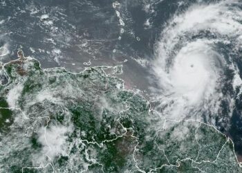 El Caribe enfrenta «extremadamente peligroso» huracán Beryl