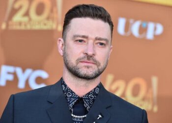 Justin Timberlake regresa a la vida pública con el apoyo de su esposa tras su arresto