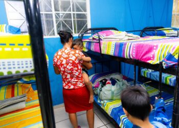 Más de 500 adultos y 300 niños están ocupando 23 de 100 albergues a nivel nacional