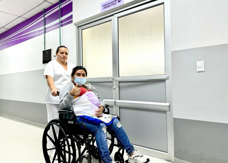 Anuncian el reemplazo de todas las sillas de ruedas de los hospitales nacionales del país