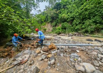 Basura en tragantes la principal causa del colapso de tuberías de aguas negras en el país