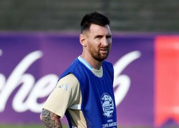 Messi sigue con molestias y no participó del entrenamiento