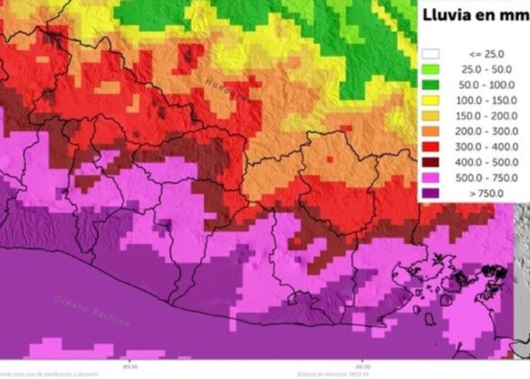 Autoridades advierten que más de 750 milímetros de lluvia podrían caer zona costera del país
