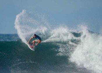 Salvadoreño Byan Pérez se impone ante campeón olímpico brasileño