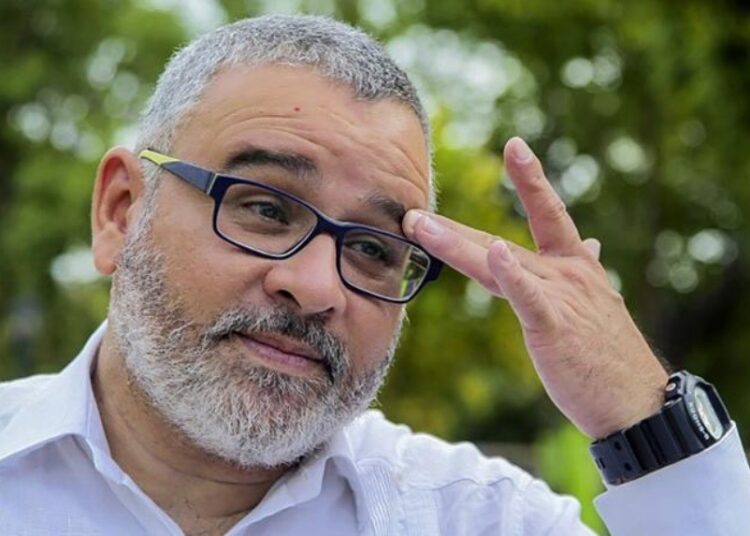 Fiscalía solicita condena de 12 años de prisión para Mauricio Funes