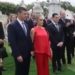 Presidente de Paraguay, Santiago Peña, visitó tumba de guitarrista Mangoré, en el cementerio Los Ilustres de San Salvador