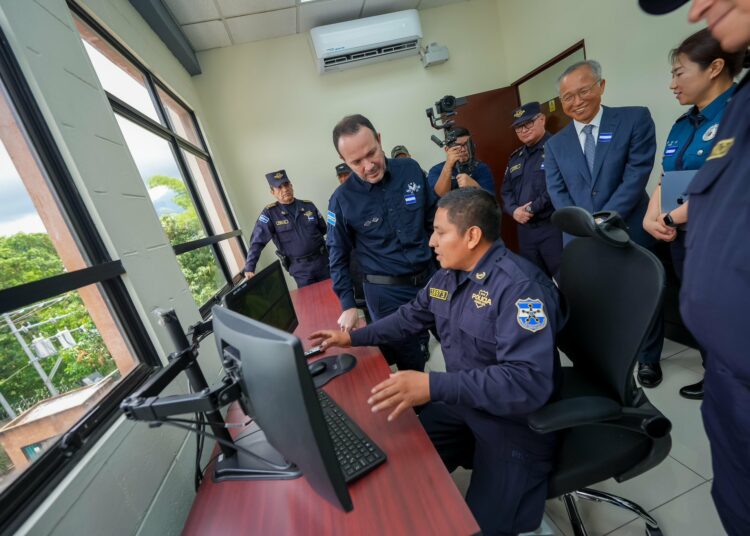 Más de mil oficiales capacitados para el nuevo centro de control de videovigilancia