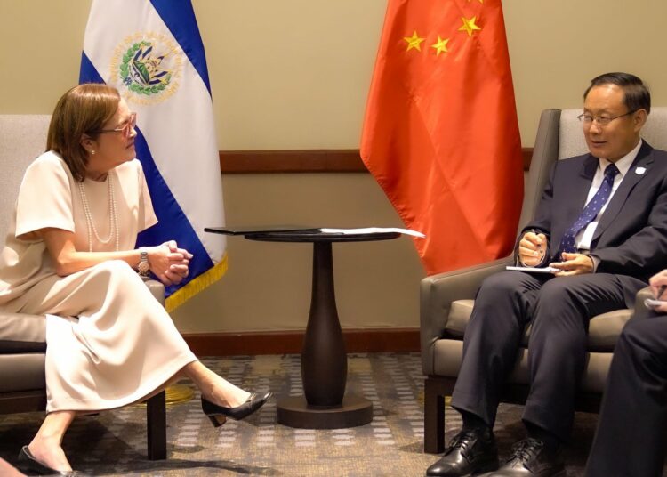 China reafirma los lazos de cooperación con El Salvador
