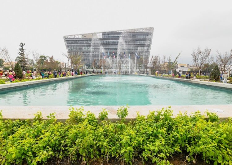 Jardín Centroamérica posee más de 172 árboles para adornar el corazón del Centro Histórico de San Salvador