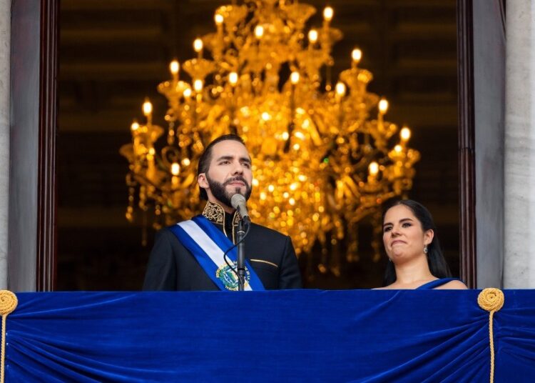 Bukele sigue consolidándose cómo el mandatario mejor evaluado de Latinoamérica