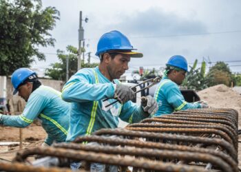 ¡MÁS ESCUELAS RENOVADAS! EL CENRO ESCOLAR SANTA LEONOR DE CHALCHUAPA ESTÁ SIENDO MEJORADO