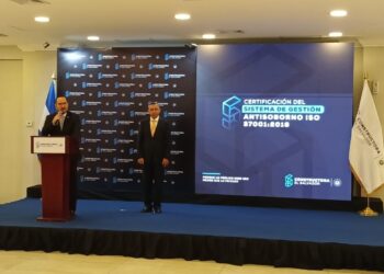 Constructora El Salvador, primera empresa privada del país, en el ramo de la construcción, en recibir certificación mundial del sistema de gestión antisoborno