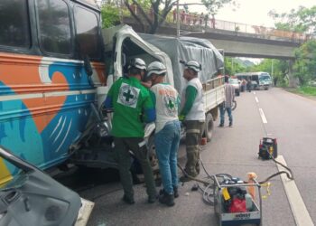 Un muerto y 4 lesionados deja accidente ocurrido en Comalapa esta mañana 