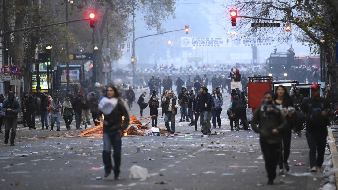 Chaos in Argentina, protesters disrupt order in Buenos Aires, authorities reply with repression – Diario La Página
 – 2024-06-13 19:48:37