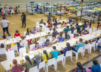 Cerca de dos mil personas se encuentran en albergues y reciben atención de parte del Gobierno