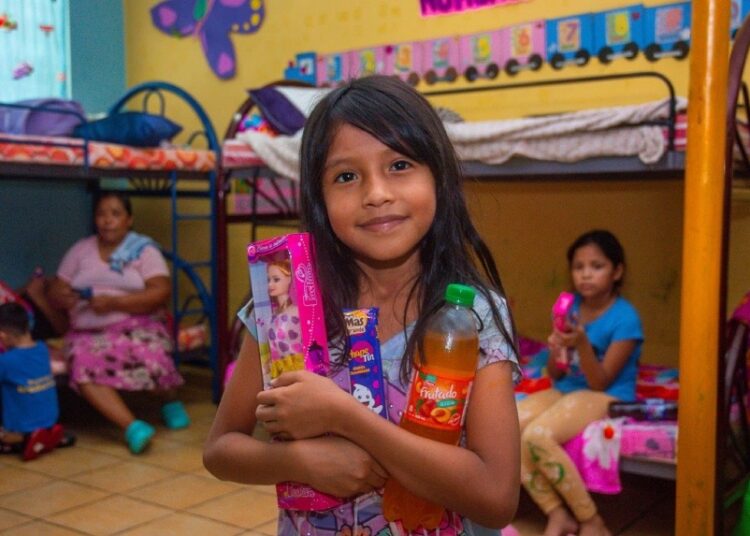 Despacho de la primera dama da apoyo psicológico a primera infancia en albergues