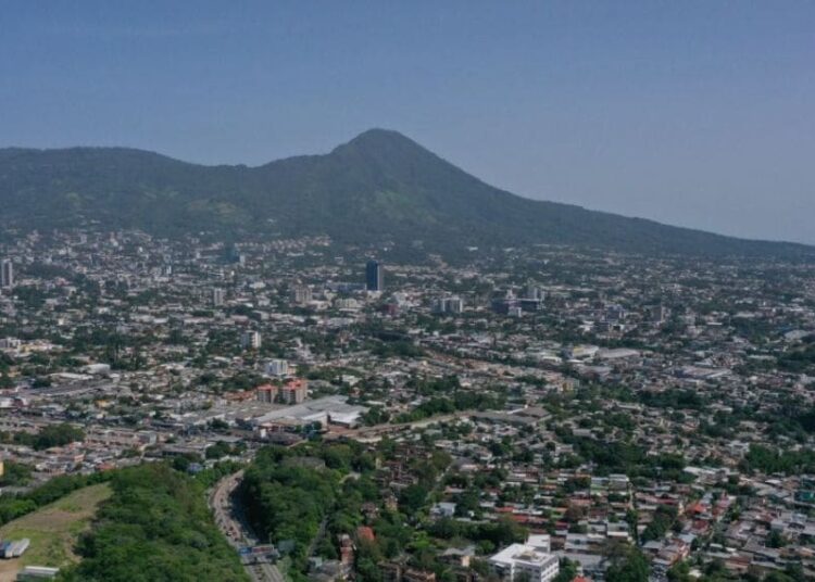 Ingresa Polvo del Sahara sobre El Salvador