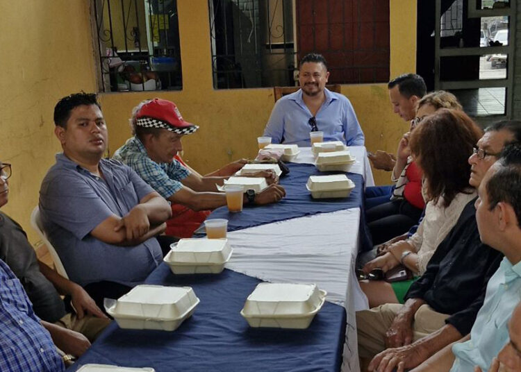 Danny Amaya, salvadoreño residente en EEUU que se destaca por su altruismo