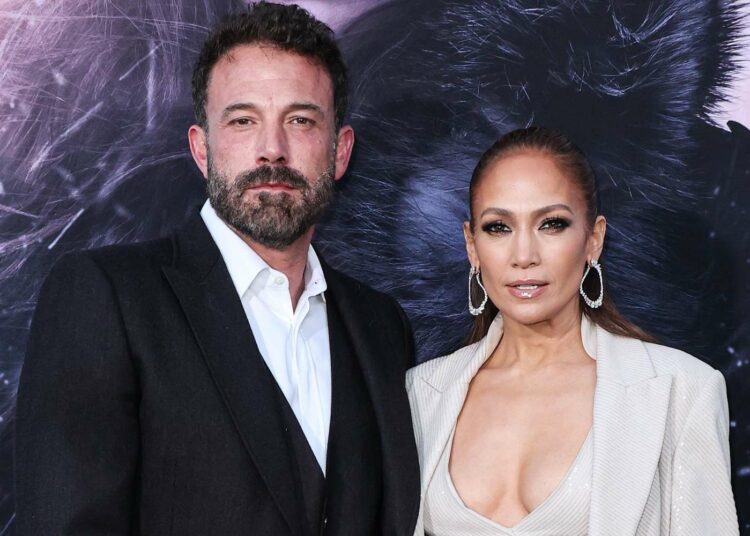 Ben Affleck saca todas sus pertenencias de la mansión que compartía con JLo