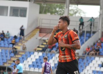 Dustin Corea anuncia su salida de Águila 