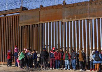 Restricción migratorias de Biden al asilo afecta más a mexicanos y otras nacionalidades acogidas en México