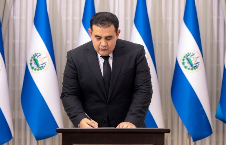 Ministro de Cultura: «Mi compromiso es la protección y promoción de nuestros valores»