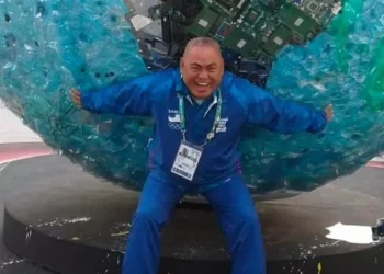 Murió el entrenador de boxeo de Samoa Lionel Elika Fatupaito en la Villa Olímpica horas antes de la ceremonia de inauguración