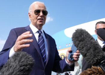 Demócratas temen que sus otros candidatos puedan perder si Biden tiene un mal desempeño