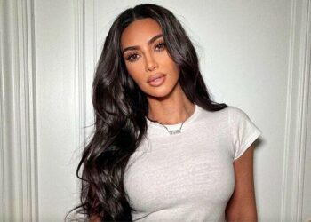 Kim Kardashian se ha convertido en un robot pues no siente emociones