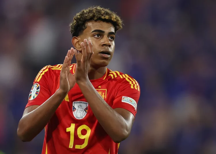 Lamine Yamal rompe el récord de ser el adolescente más valioso de la historia del fútbol