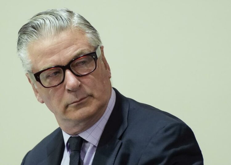 Alec Baldwin rompe el silencio tras la desestimación de su caso de homicidio involuntario