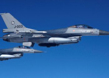 Países de OTAN comienzan a enviar aviones F-16 a Ucrania