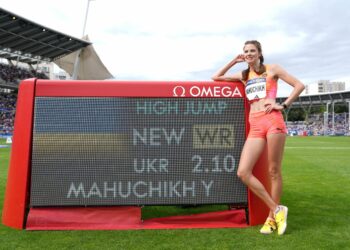 La ucraniana Yaroslava Mahuchikh borra del mapa un histórico récord de hace 37 años