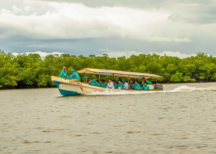 DOM realiza campaña contra el dengue en islas de Usulután
