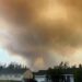 Evacuan más de 9.000 personas por incendio forestal en Canadá