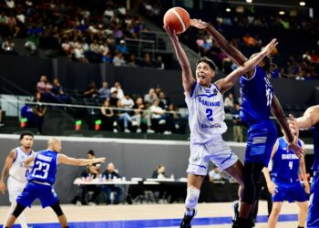 El Salvador venció a Guatemala y cumplió en su debut