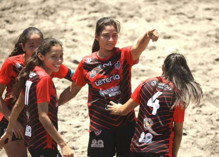 BS UES y La Pirraya aprueban el debut en Primera Categoría femenina