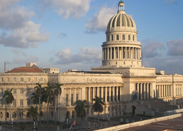 Cuba aprueba ley que permite al Gobierno revocar ciudadanía