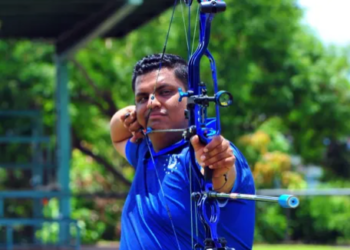 Roberto Hernández participará en sus primeros Juegos Olímpicos como entrenador de Óscar Ticas 