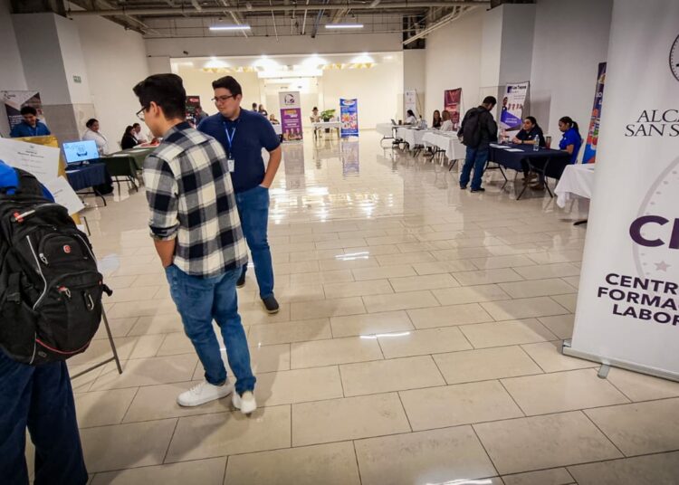 Alcaldía de San Salvador Centro realiza su primera «Jornada de Empleo» con 500 posiciones disponibles