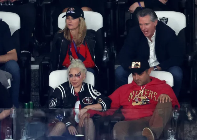 Lady Gaga confirma su compromiso con Michael Polansky