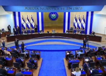 Asamblea aprueba convenio de préstamo con empresa china para renovar unidades de transporte 