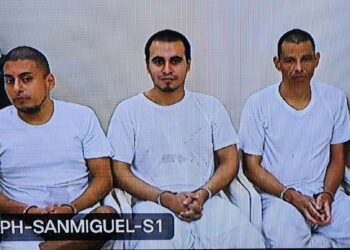 Condenas de hasta 60 años de cárcel para 14 extorsionistas de Soyapango