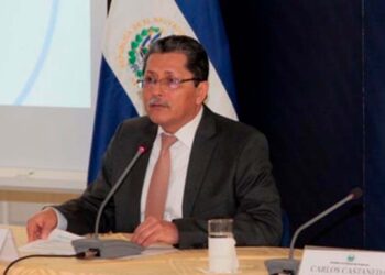 Demandan a exfuncionario del FMLN por sustraer casi $300 mil de fondos del Estado